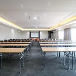 Reddoorz Plus Near Senopati 2
