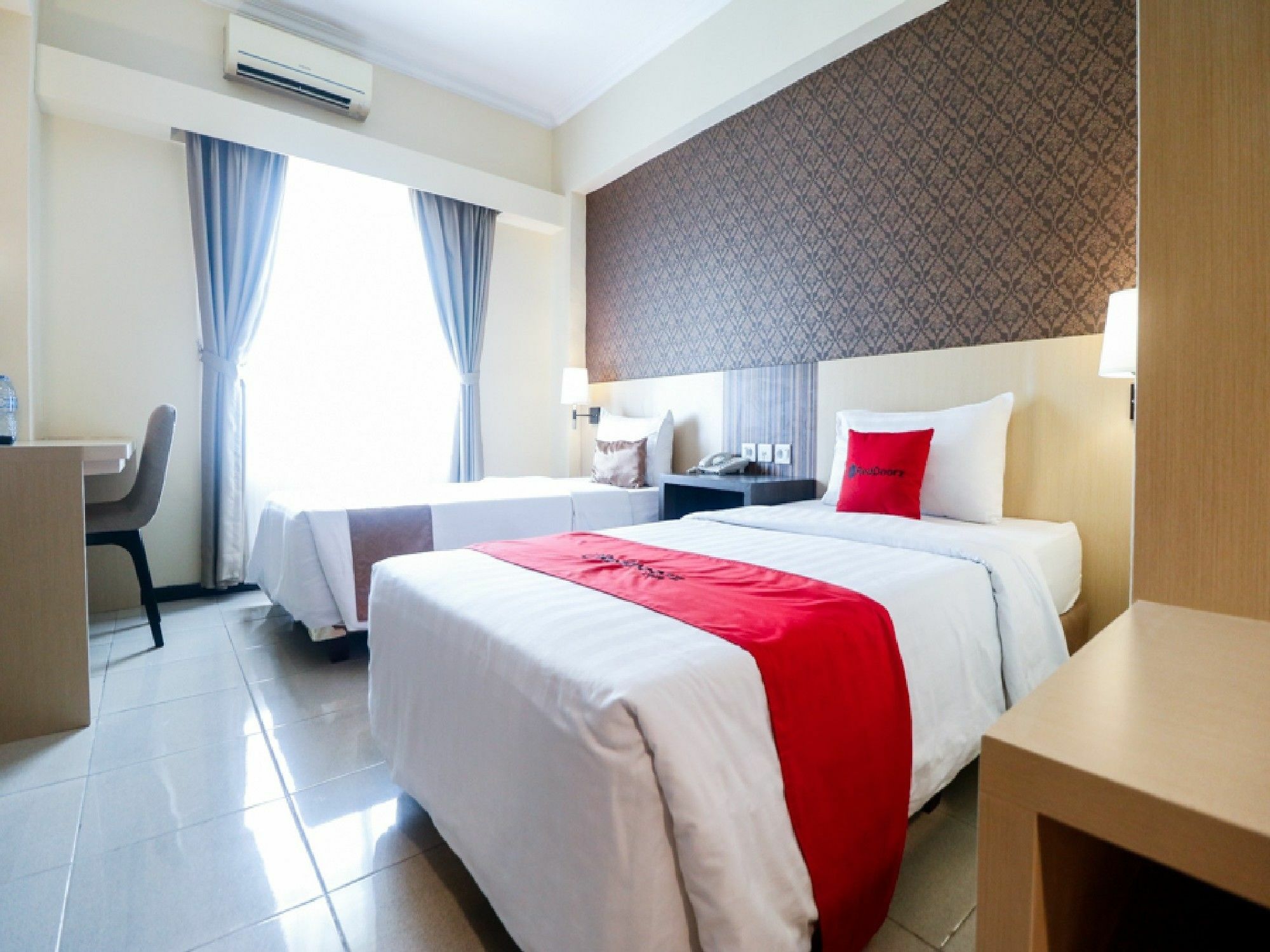 Reddoorz Near Senopati 2 Hotel
